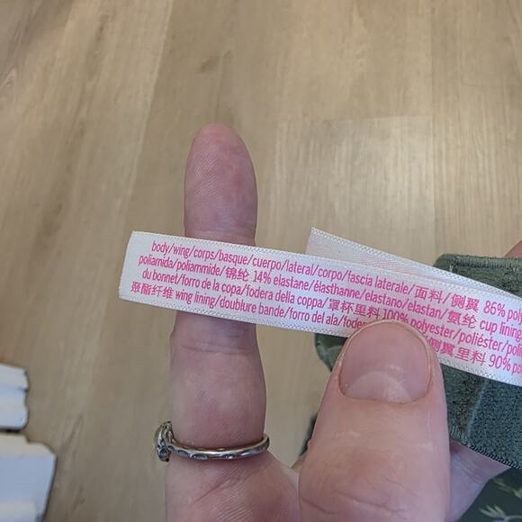 Victoria's Secret Green Floral Everywhere Wireless Lightly Lined Bra Size 32DD - Picture 6 of 6